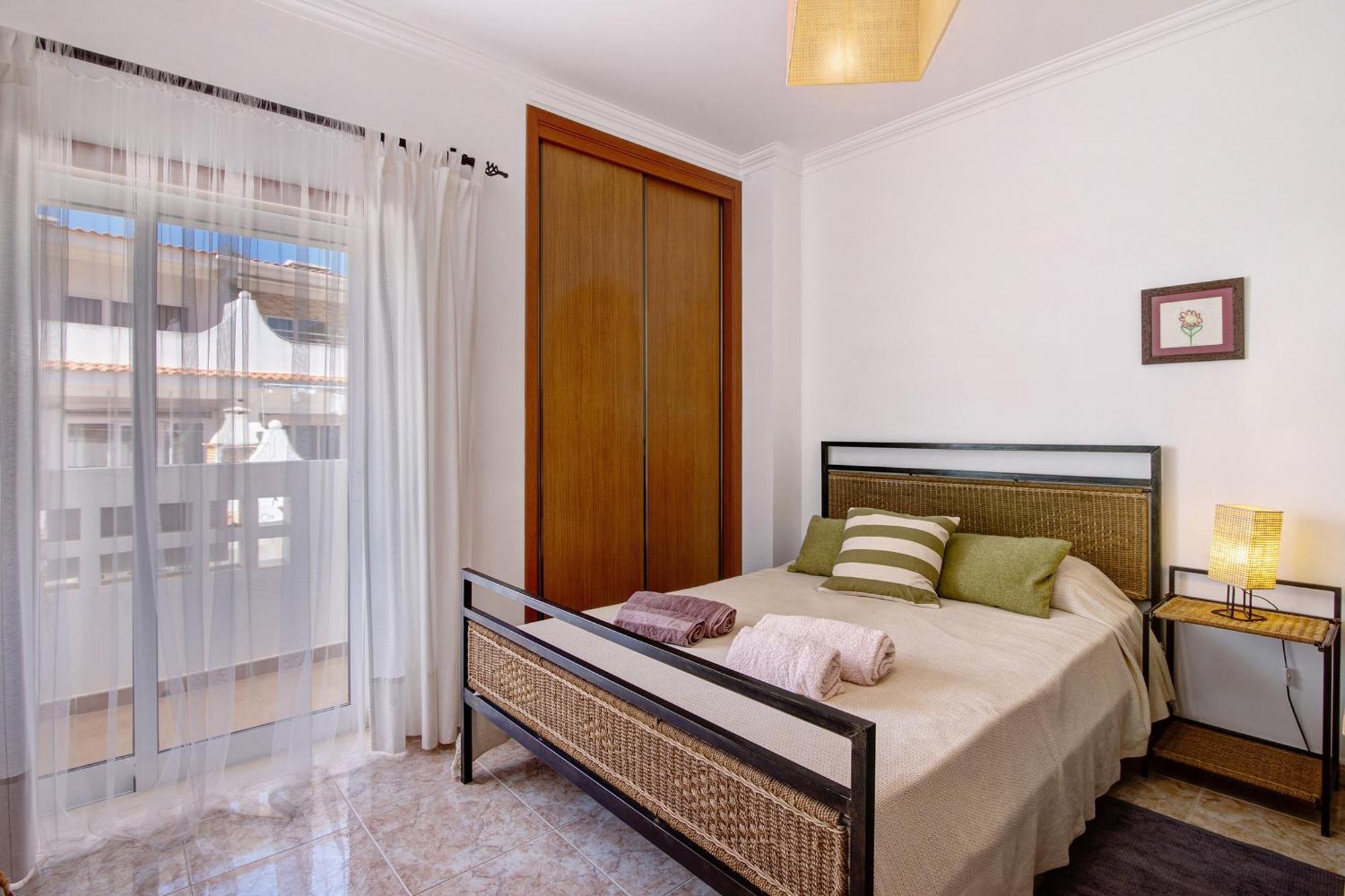 V2 A 400 M Da Da Falesia Holiday home *